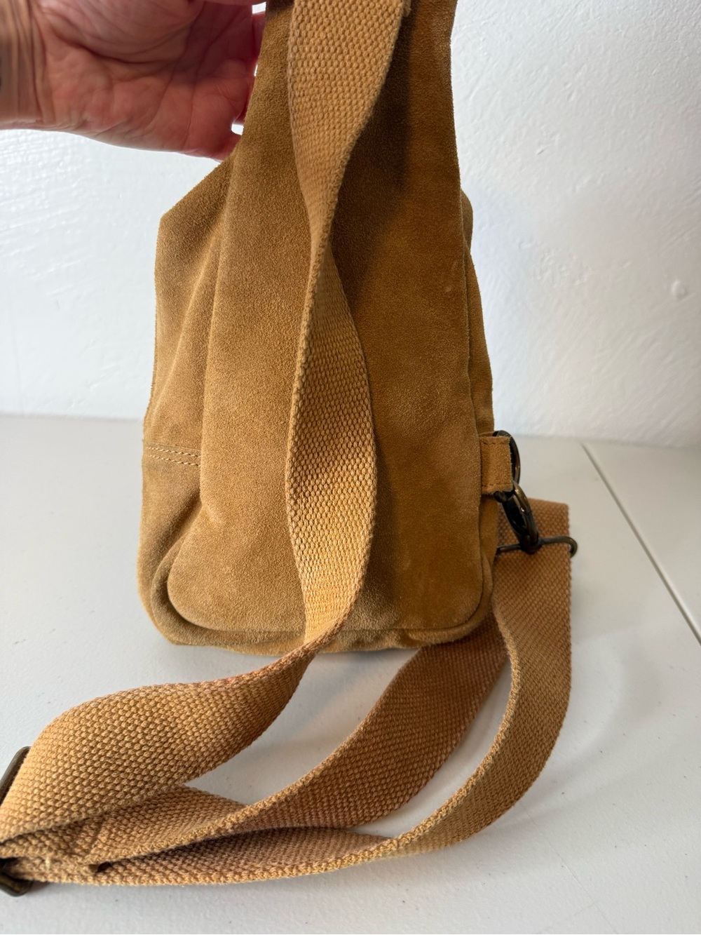 Free People Suede Sling Bag Crossbody Chest Pack Camel Tan Leather - Picture 9 of 14